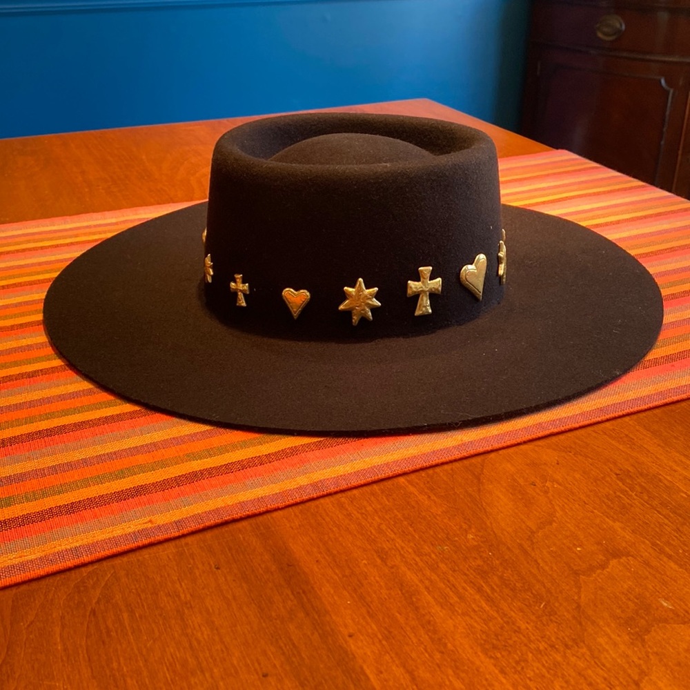 Lack of Color Celestial Boater